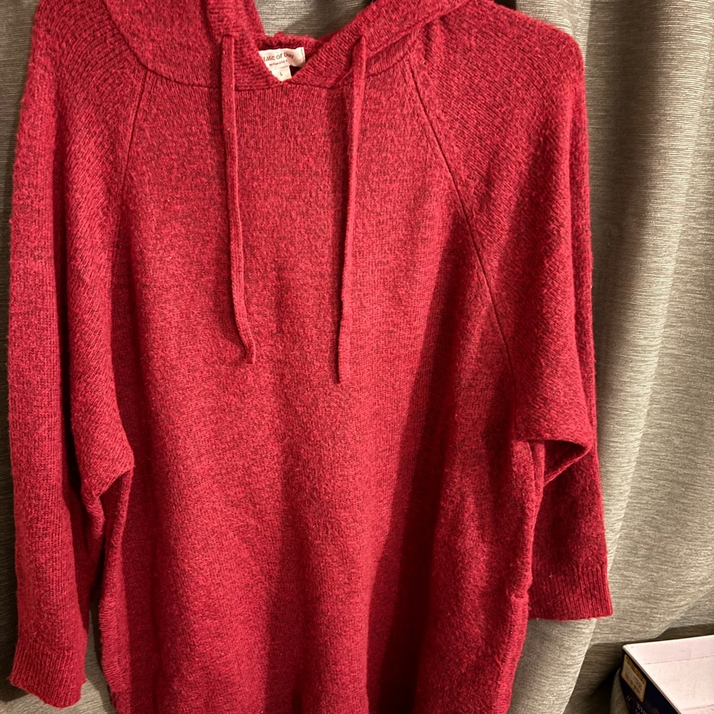 Chic Red Women's Hoodie Sweater